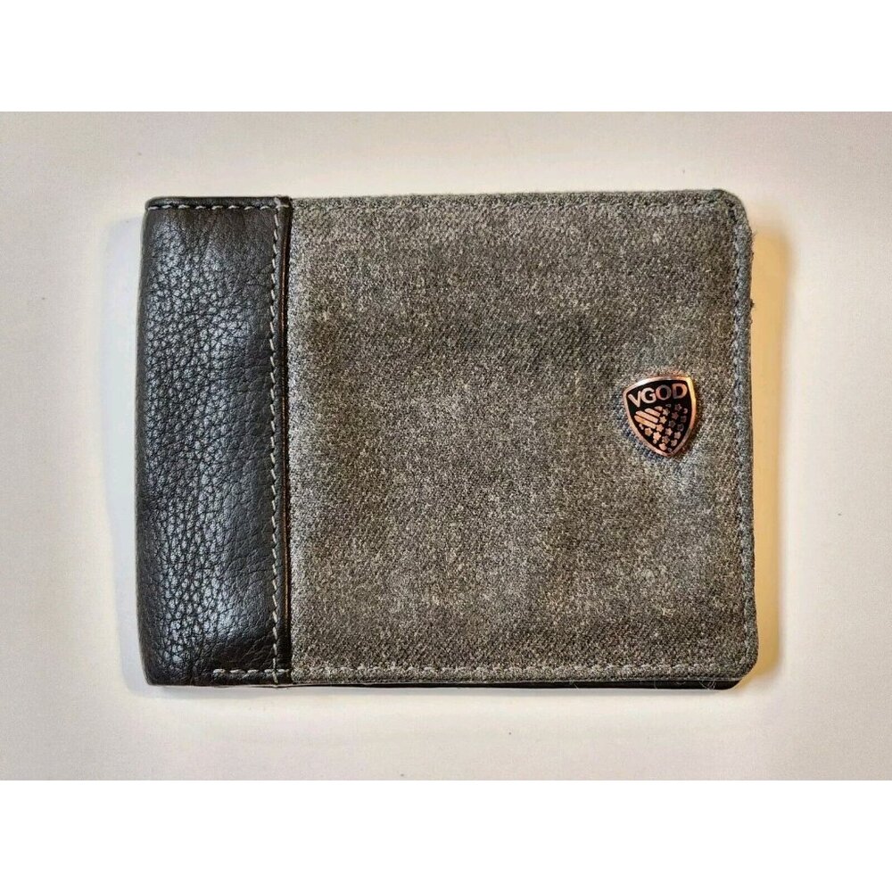 Gray Fabric Faux Leather Wallet Preowned With V God Pin On Front